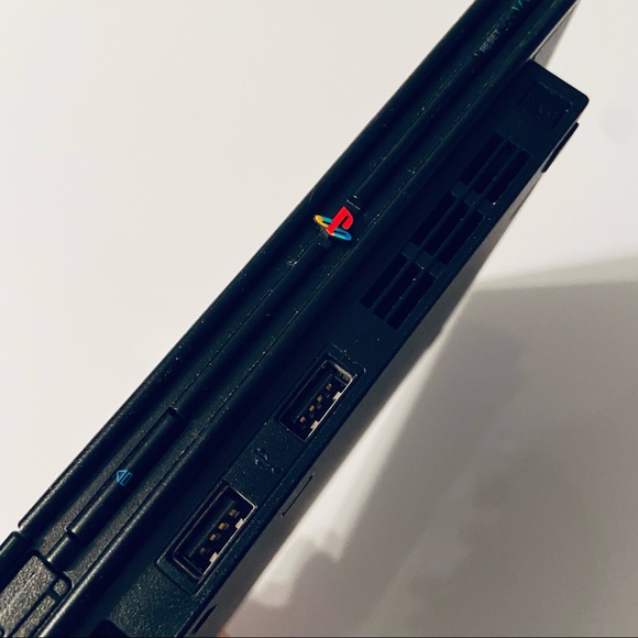 Sony PlayStation 2 (PS2) with 2 controllers + memory card - Picture 5 of 13